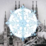 Fiocco di neve e sullo sfondo il duomo di Milano