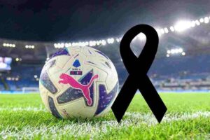 Nastro a lutto e pallone