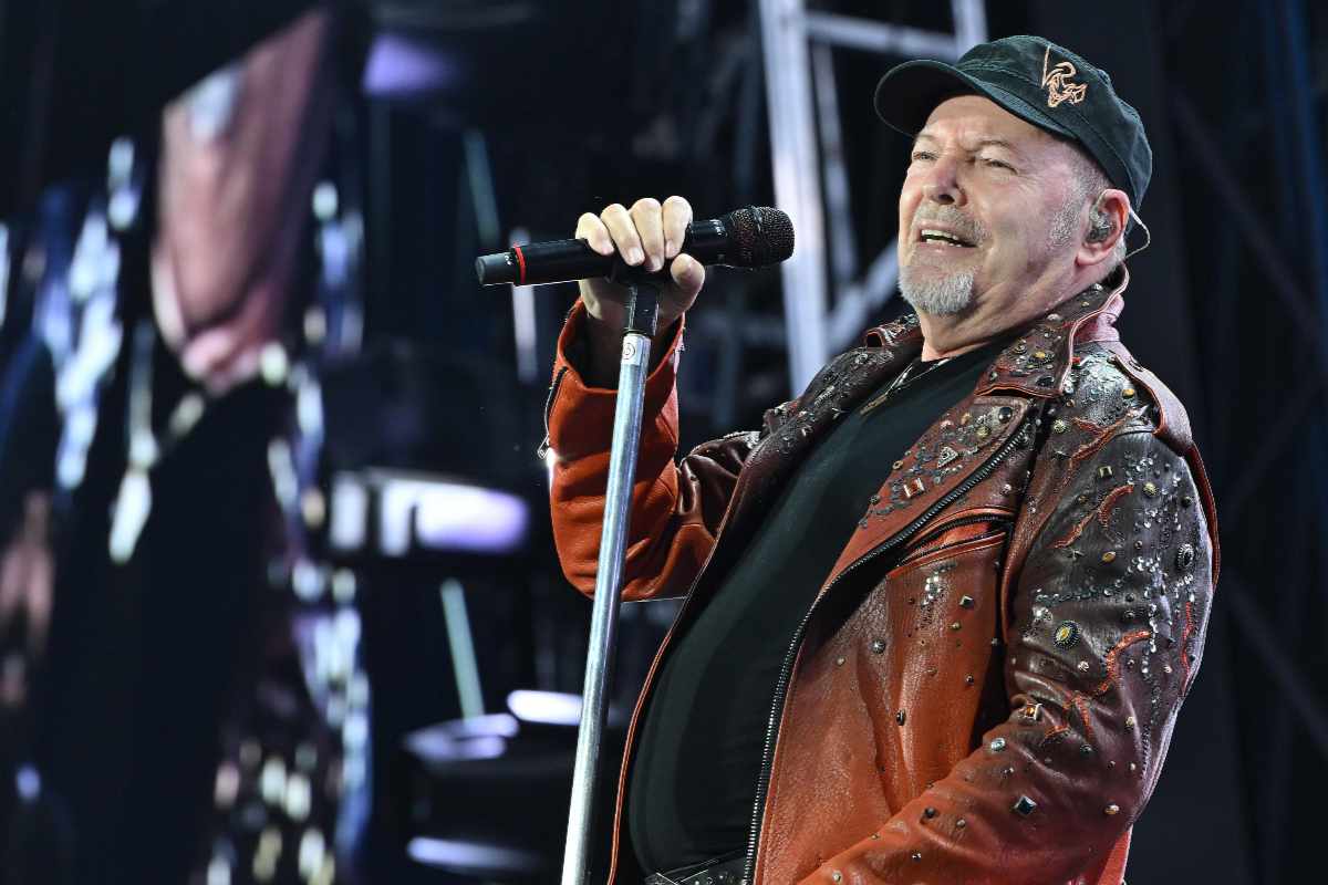 La decisione di Vasco Rossi lascia di sasso i fan: increduli alla notizia
