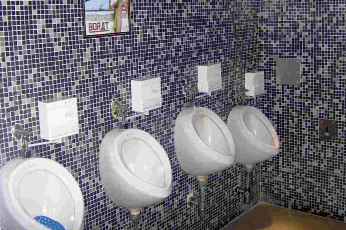 Wc a muro