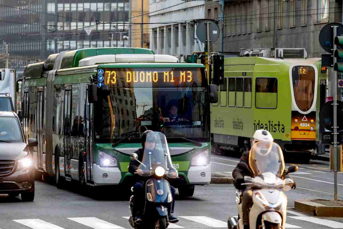 Novembre parte con lo sciopero che manda in tilt il traffico: data da cerchiare sul calendario Novembre parte con lo sciopero che manda in tilt il traffico: data da cerchiare sul calendario