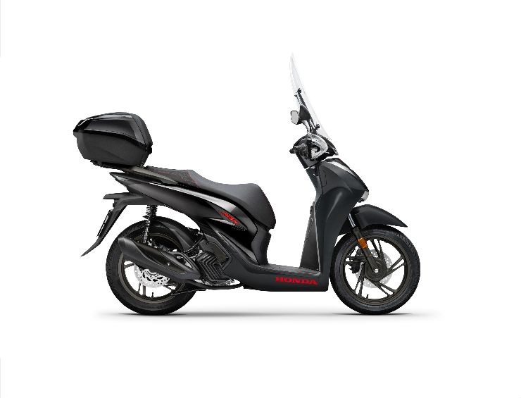 uno scooter Honda SH