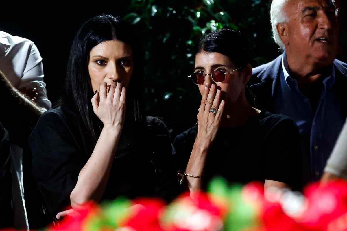 Laura Pausini esclusa dal funerale: la risposta della cantante sui social