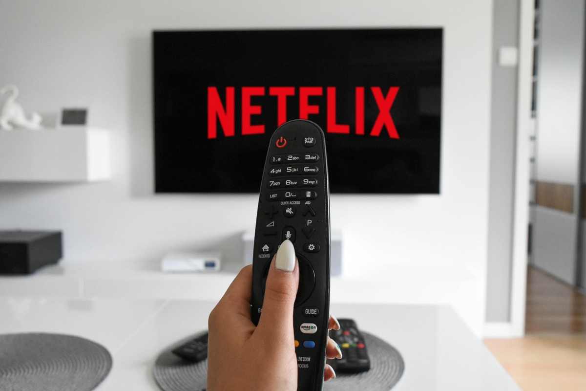Netflix, batosta pesantissima per gli utenti: nuovi prezzi