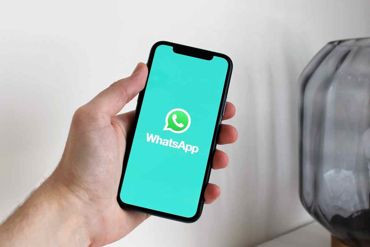WhatsApp, il trucco per tutelare la privacy: che novità
